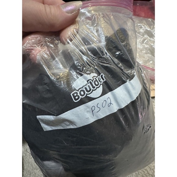 Gymshark Black and Gray Crop Top - Picture 7 of 7